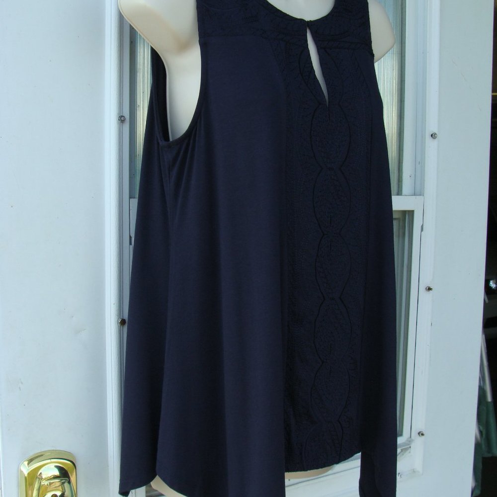 Adrianna Papel M blue embroidered sleeveless top New - Picture 9 of 14